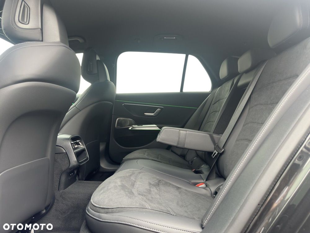 Mercedes-Benz Klasa E 220 d mHEV 4-Matic AMG 9G-Tronic - 14