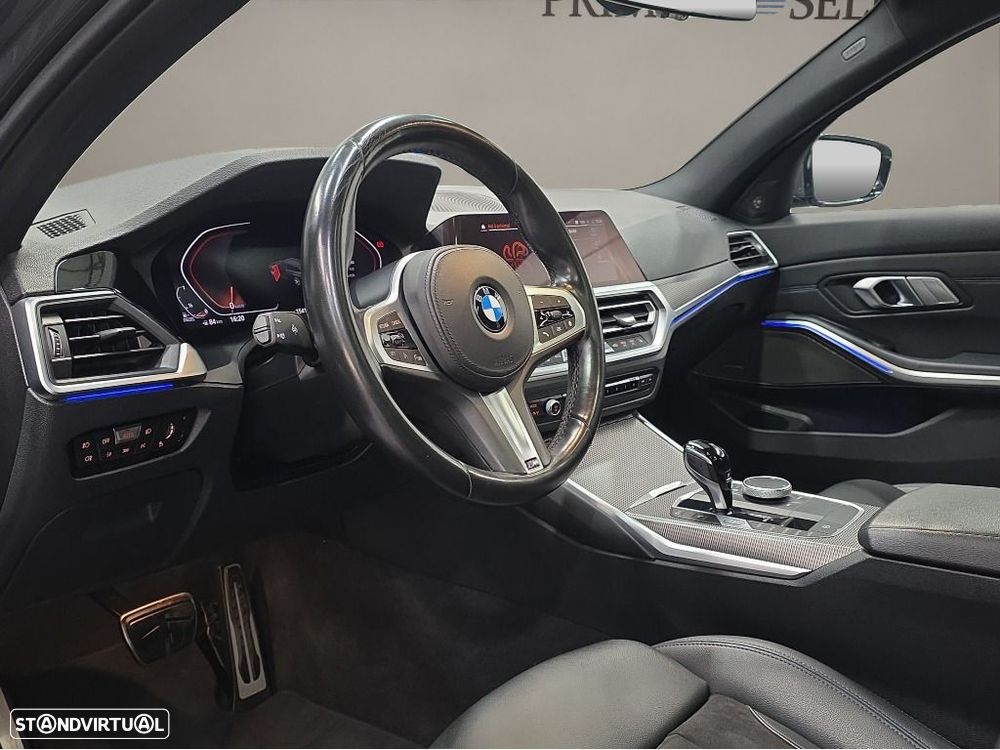 BMW 320 d Touring Auto - 10