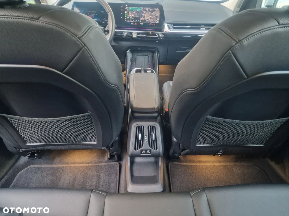 BMW iX1 xDrive30 66.5kWh xLine - 22