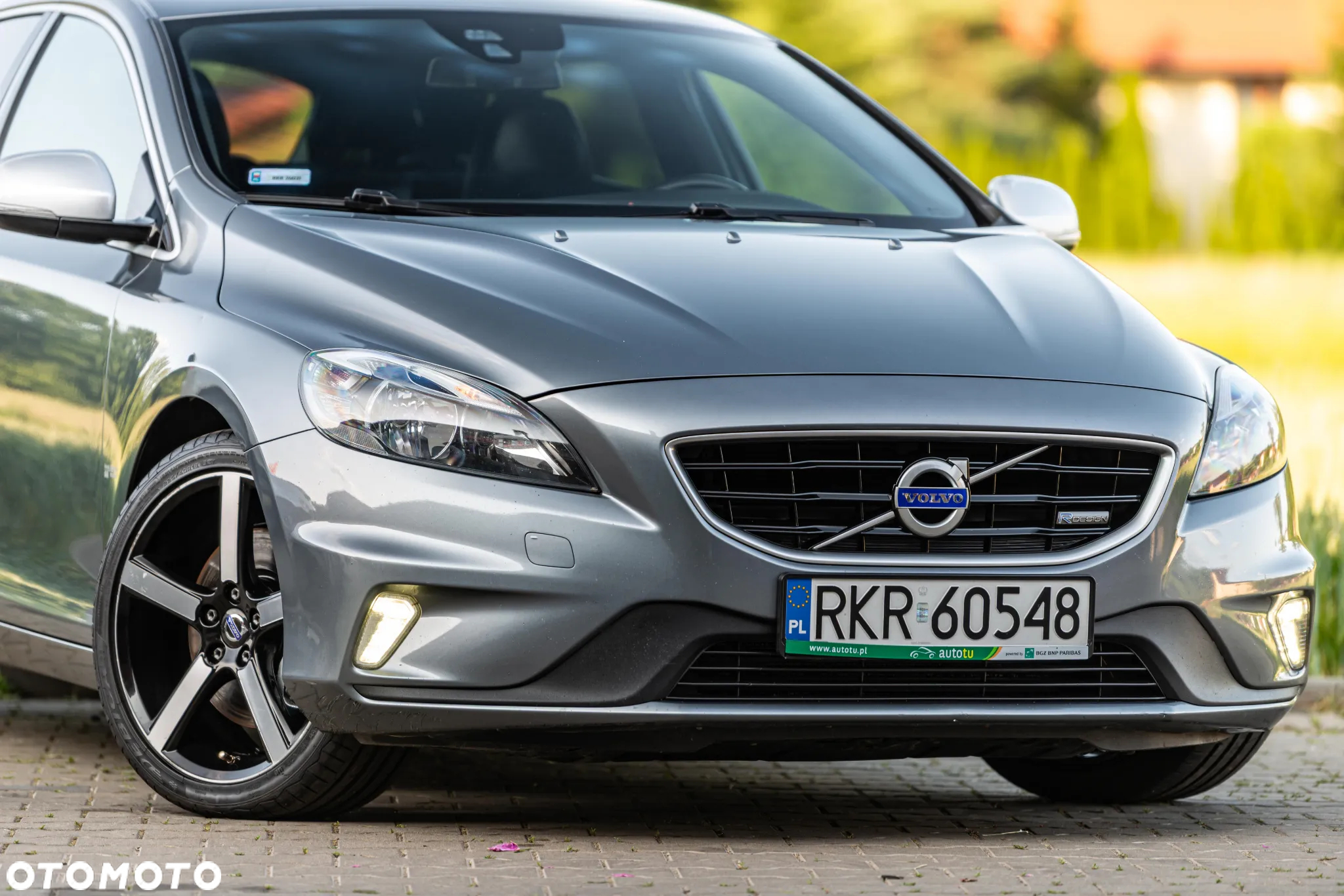 Volvo V40 D4 Drive-E R-Design Momentum - 9