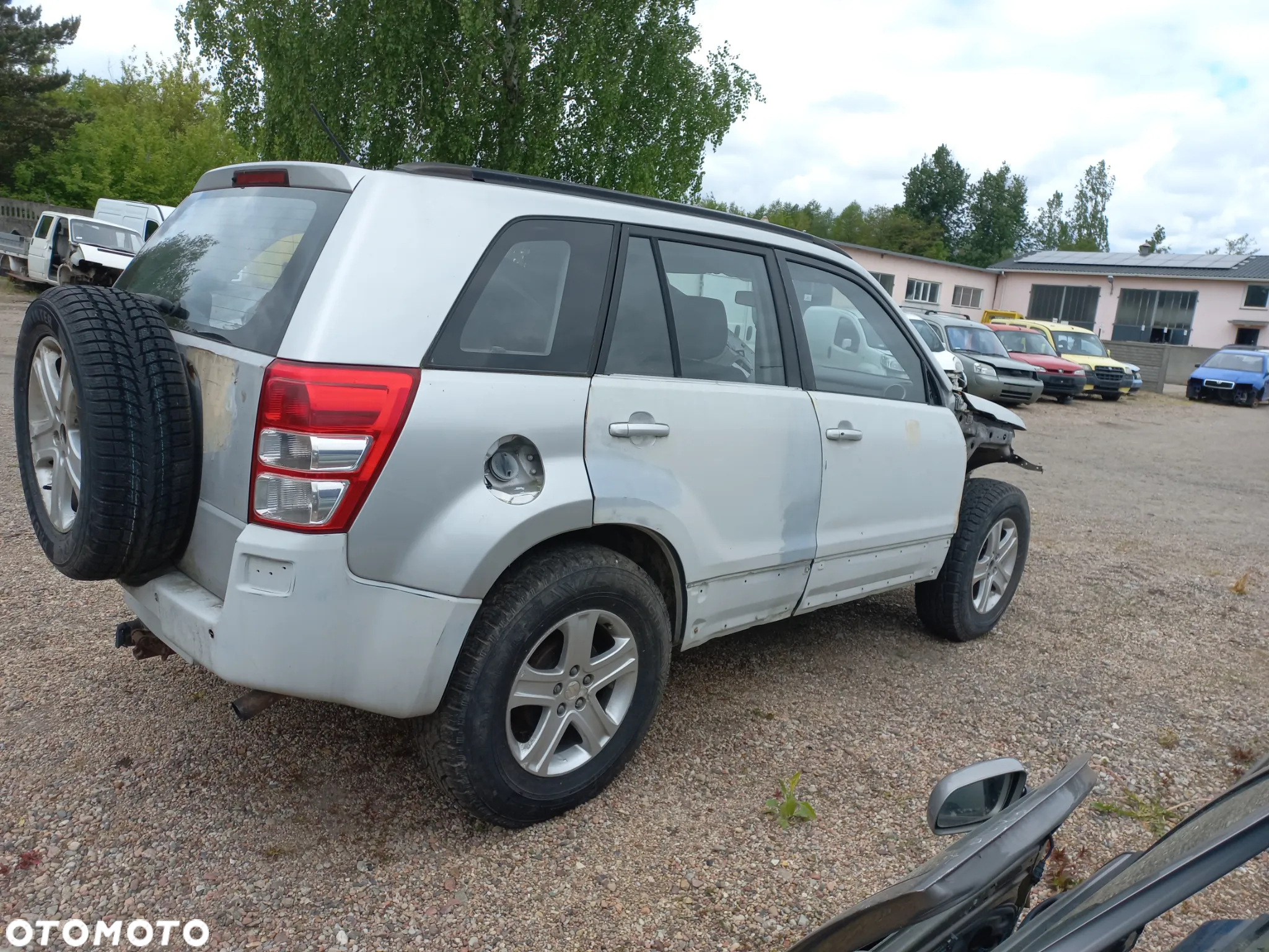 Suzuki Grand Vitara 1.9 DDIS 07r wszystkie części koła alufelgi terenowe - 2