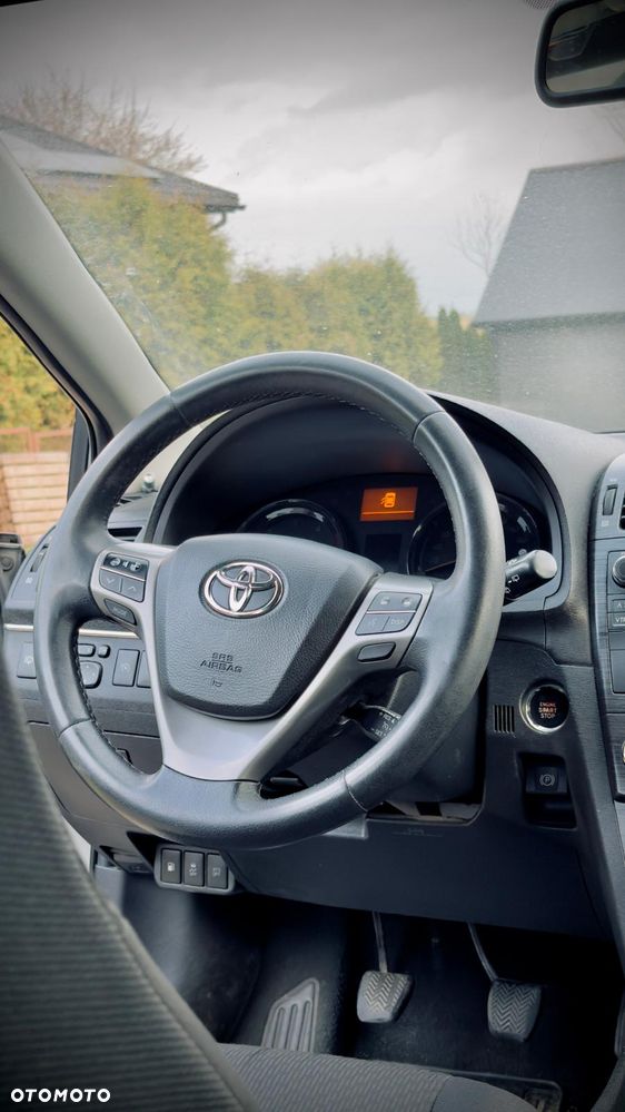 Toyota Avensis 2.0 D-4D Sol plus - 4
