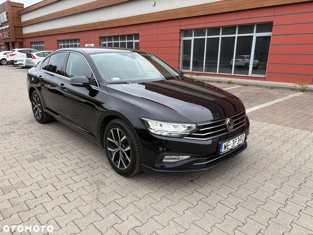 Volkswagen Passat 2021 photo 2