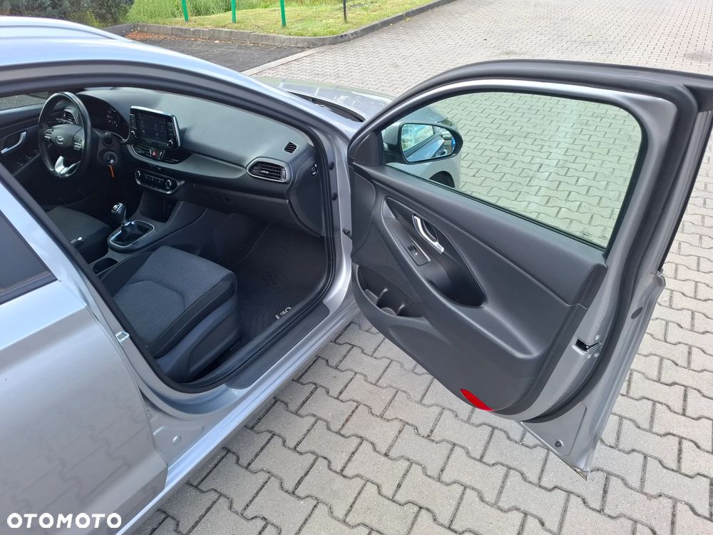 Hyundai i30 - 24