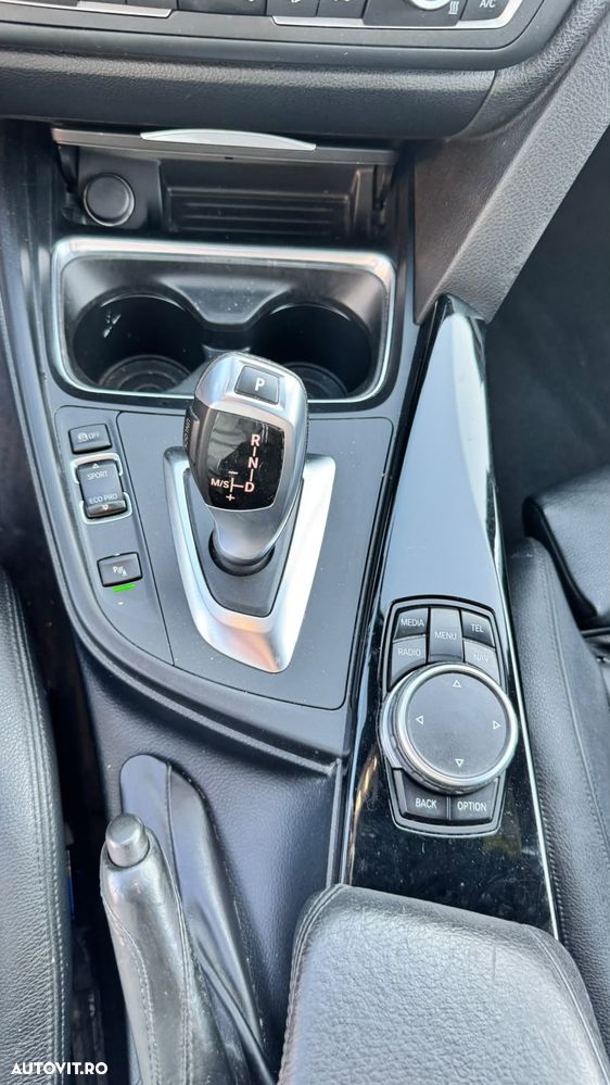 BMW Seria 3 320d xDrive Sport-Aut. Sport Line - 12