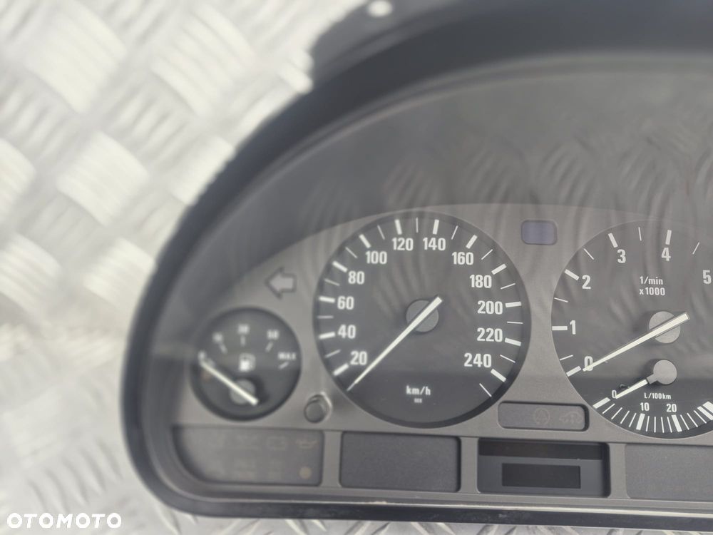 Licznik BMW 5 E39 8375900 - 4
