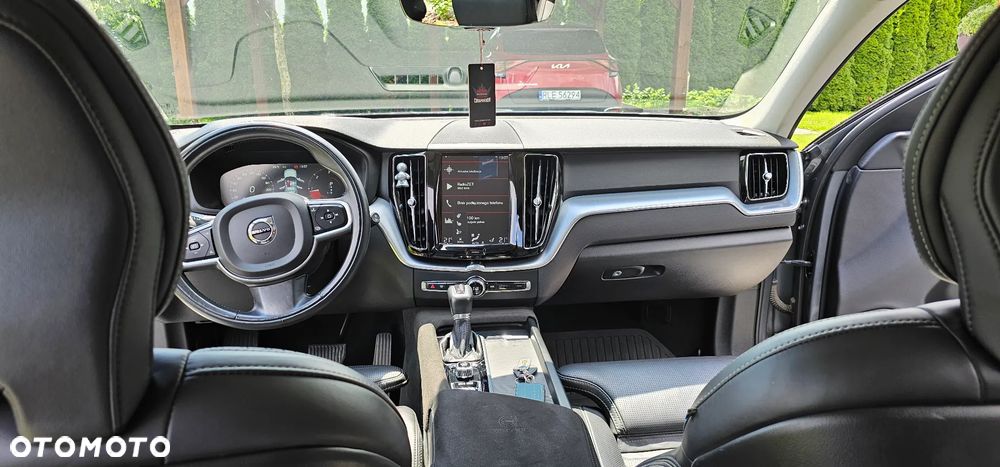 Volvo XC 60 D4 Geartronic Momentum Pro - 13