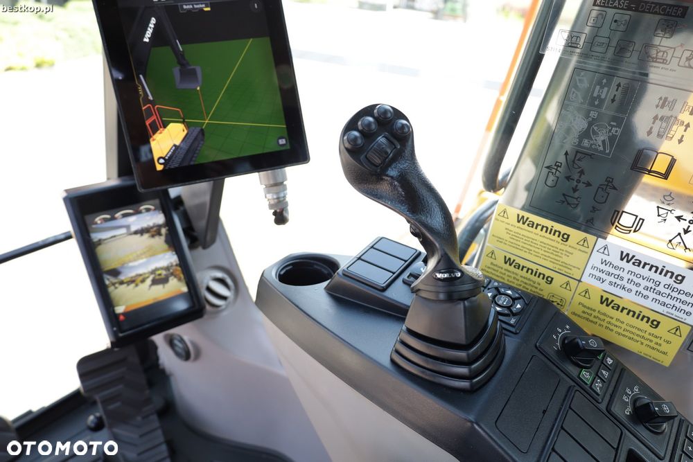 Volvo EC220EL - 22