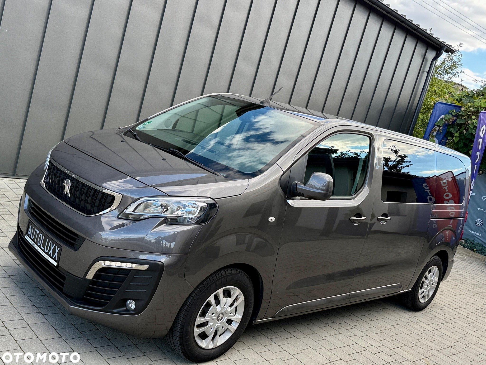 Peugeot Traveller 2.0 BlueHDi Standard Active - 27