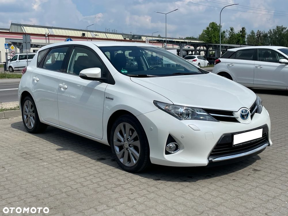 Toyota Auris 1.8 VVT-i Automatik Executive - 3