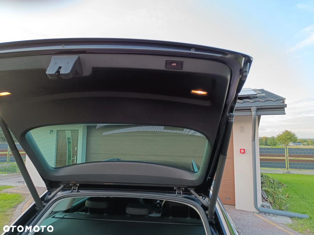 Skoda Superb Combi 2.0 TDI Style - 9