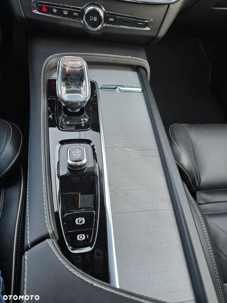 Volvo V90 Cross Country B4 D AWD Ultimate - 37