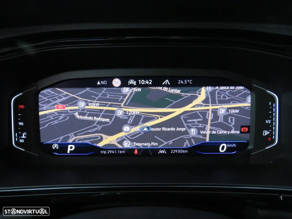 VW T-Roc 1.5 TSI R-Line DSG - 21