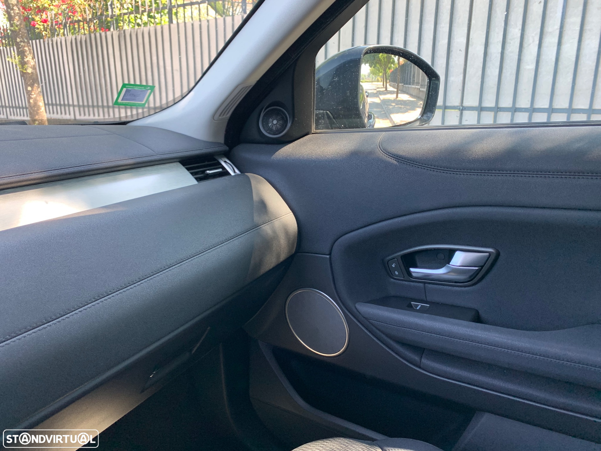 Land Rover Range Rover Evoque 2.0 eD4 Pure - 5