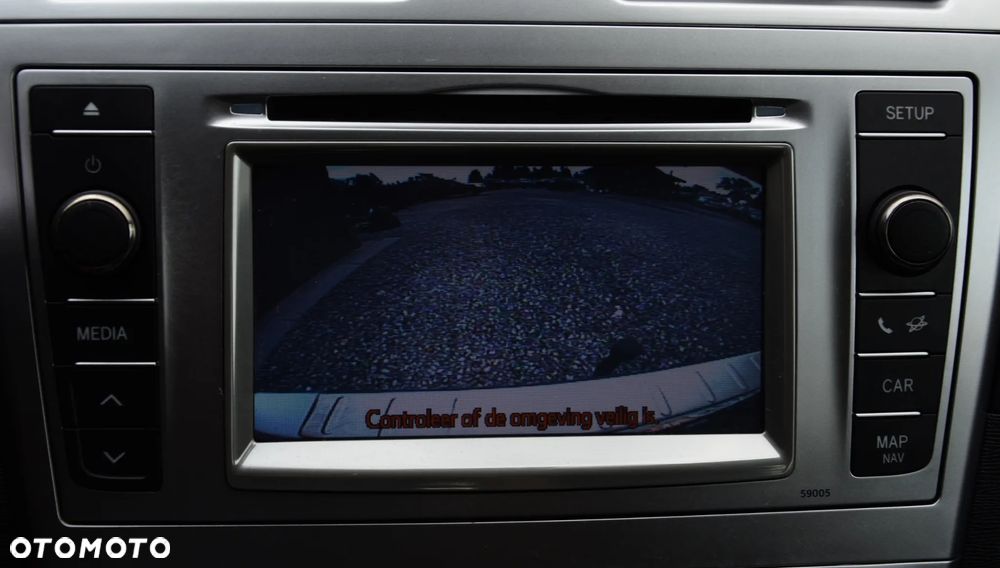 Toyota Avensis 2.0 D-4D - 18