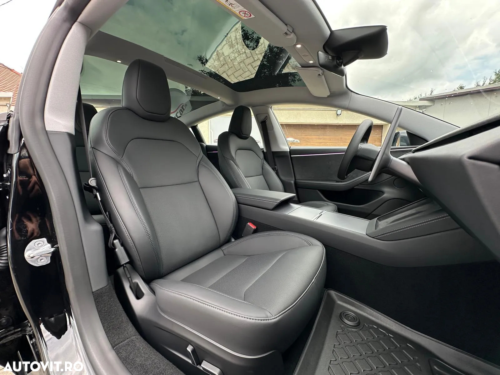 Tesla Model 3 Langstreckenbatterie Allradantrieb Dual Motor - 28