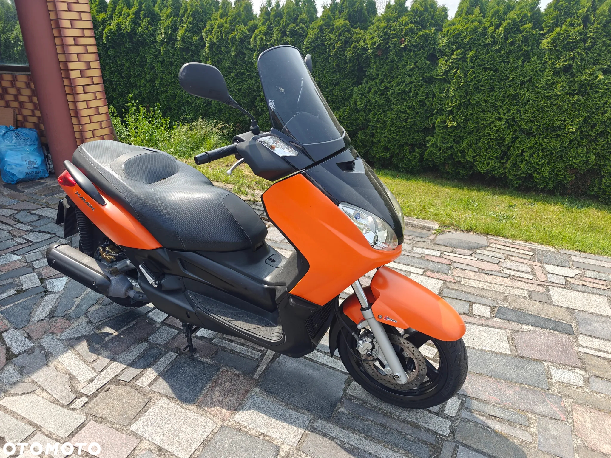 Yamaha X-max - 9