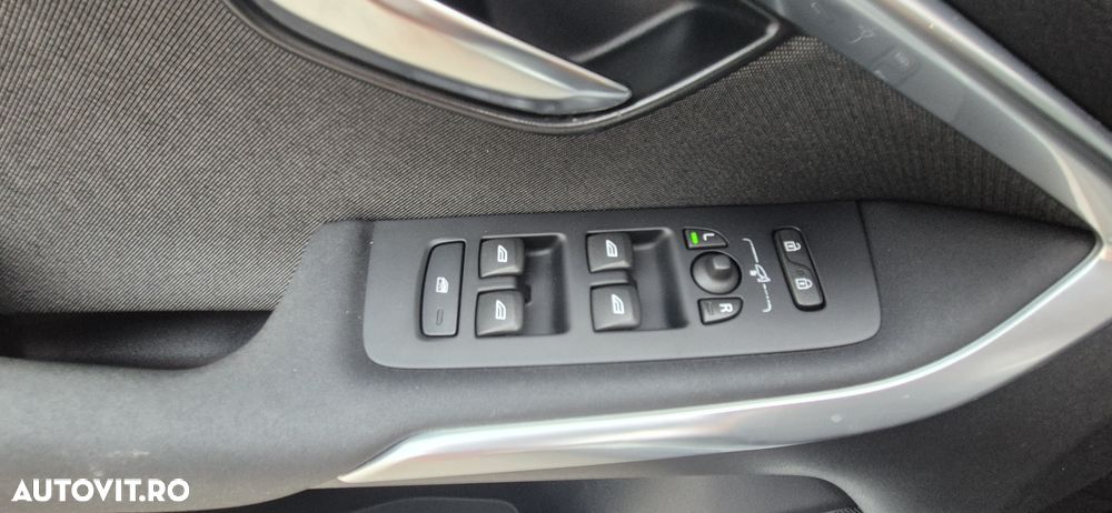 Volvo V40 D3 - 23