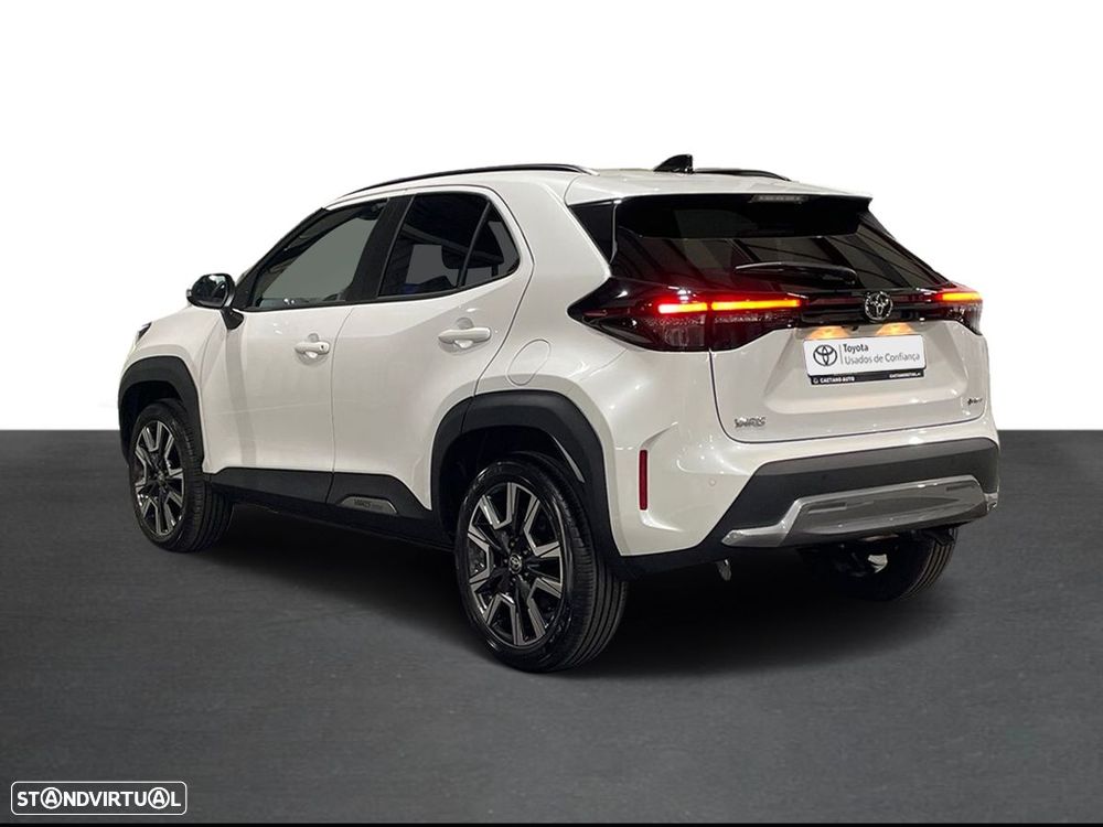 Toyota Yaris Cross 1.5 HDF Luxury - 3