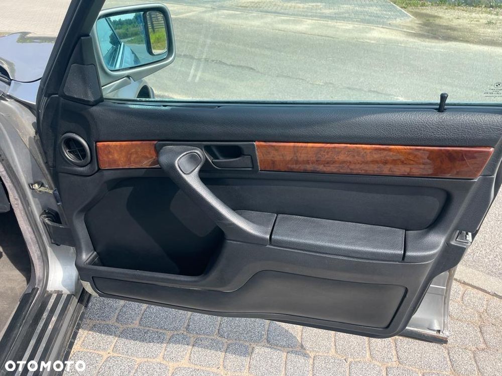 BMW Seria 7 - 24
