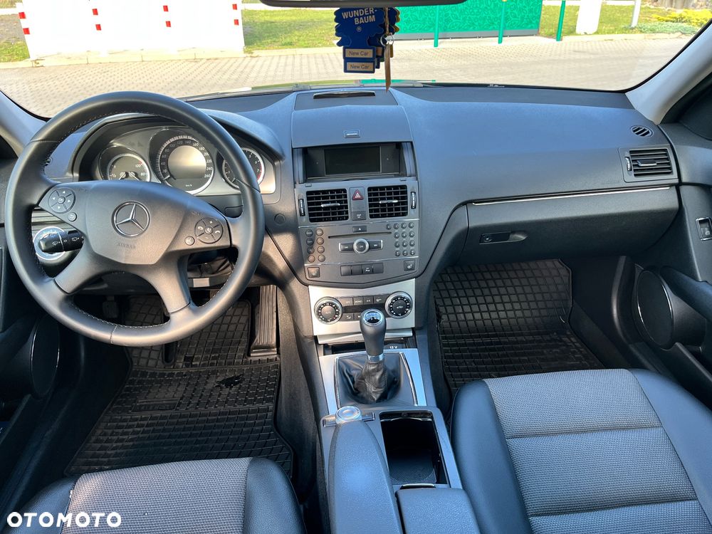 Mercedes-Benz Klasa C 180 Kompressor BlueEFFICIENCY - 12