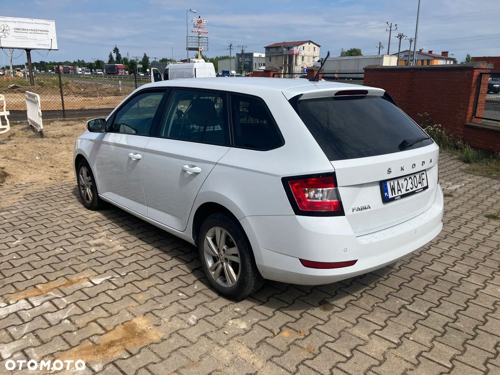 Skoda Fabia 1.0 TSI Ambition - 4
