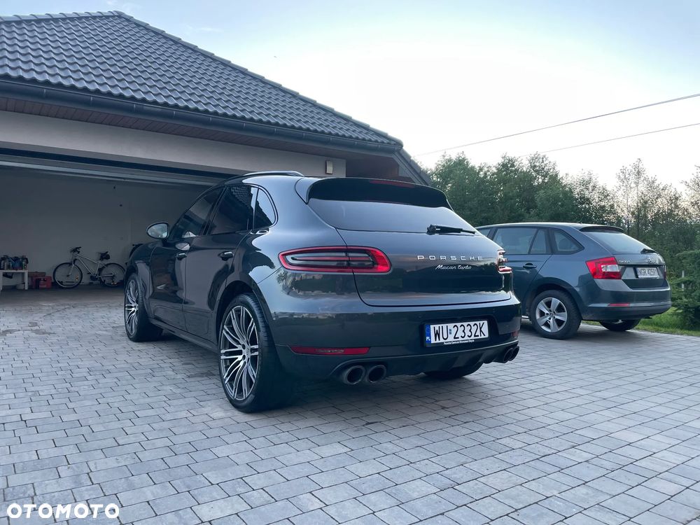 Porsche Macan Turbo - 4