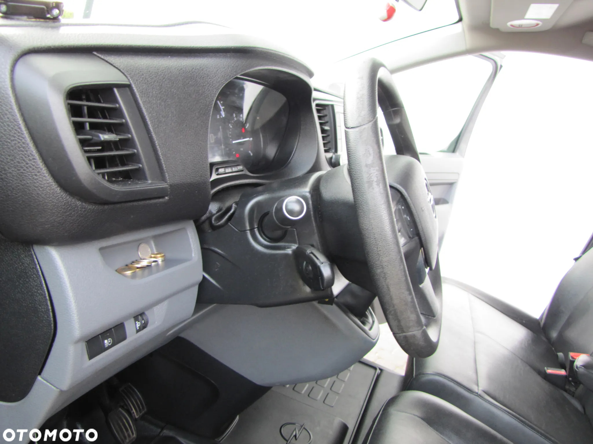 Opel Vivaro - 28