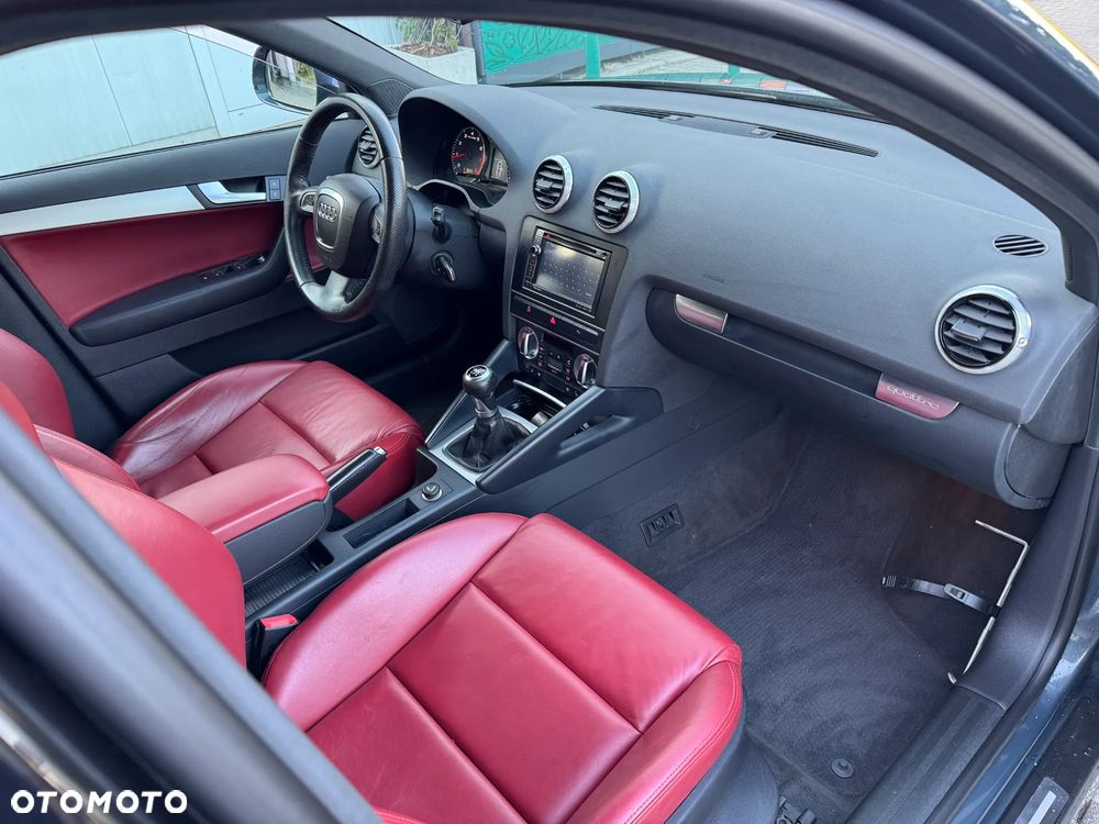 Audi A3 Sportback 1.8 TFSI Quattro Attraction - 6