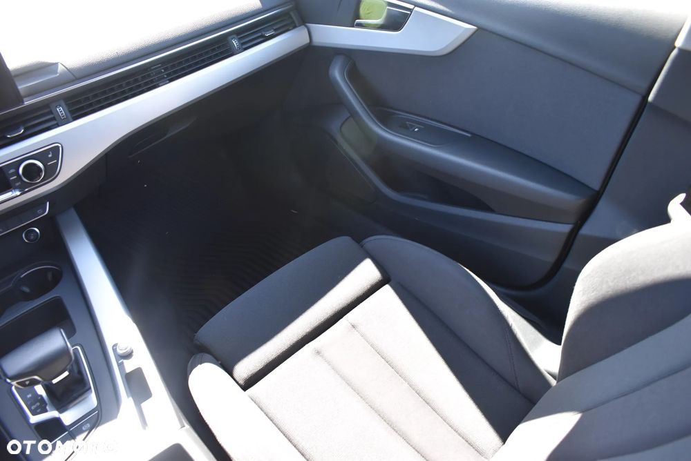 Audi A4 Avant 35 TDI mHEV S tronic - 21