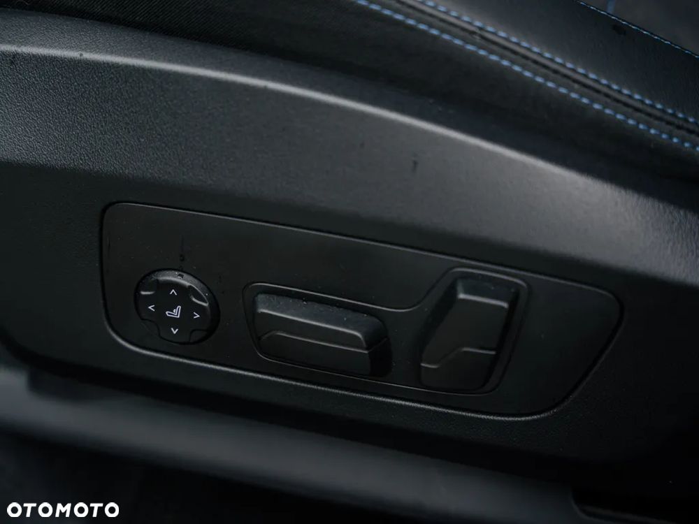 BMW X1 sDrive18d - 13