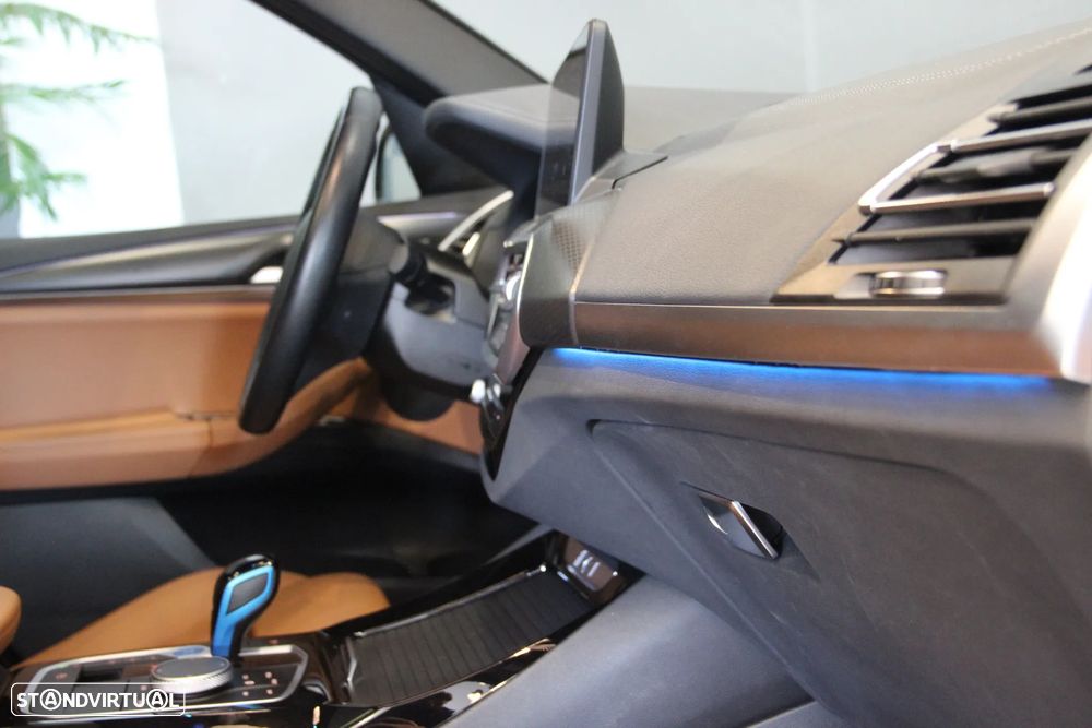 BMW iX3 M Sport Inspiring - 16