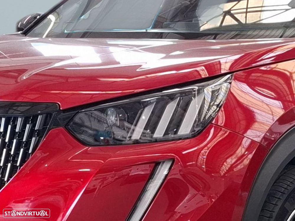 Peugeot 2008 1.2 PureTech GT EAT8 - 16
