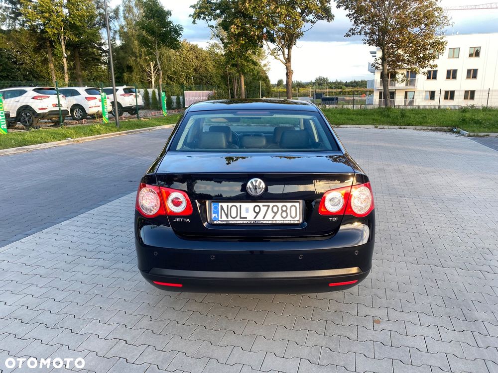 Volkswagen Jetta 1.9 TDI United - 10