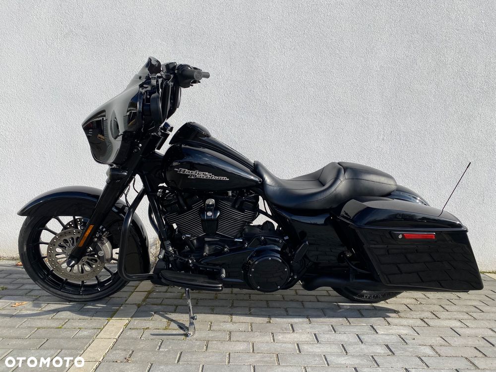 Harley-Davidson Touring Street Glide - 10