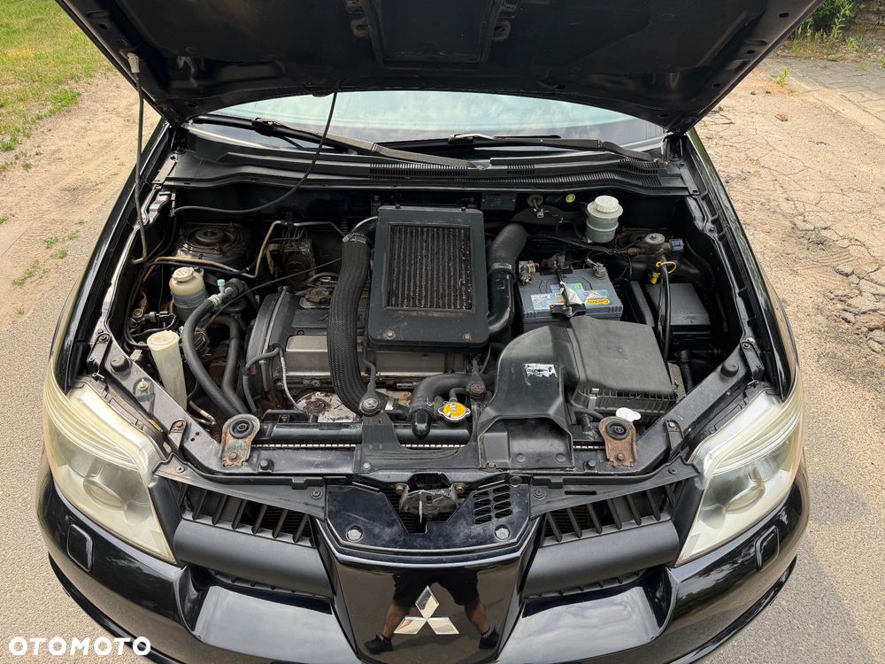 Mitsubishi Outlander 2.0 Turbo 4WD - 12