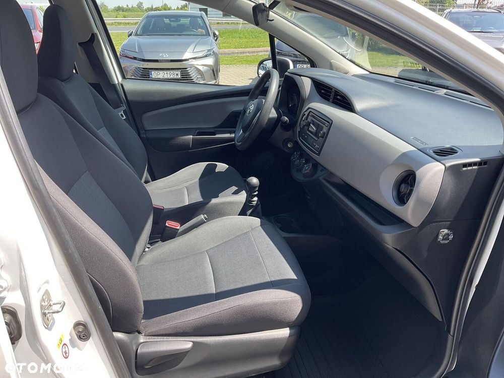 Toyota Yaris - 13