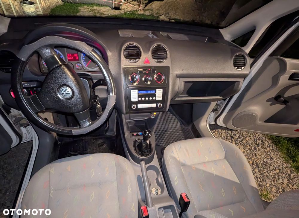 Volkswagen Caddy - 14