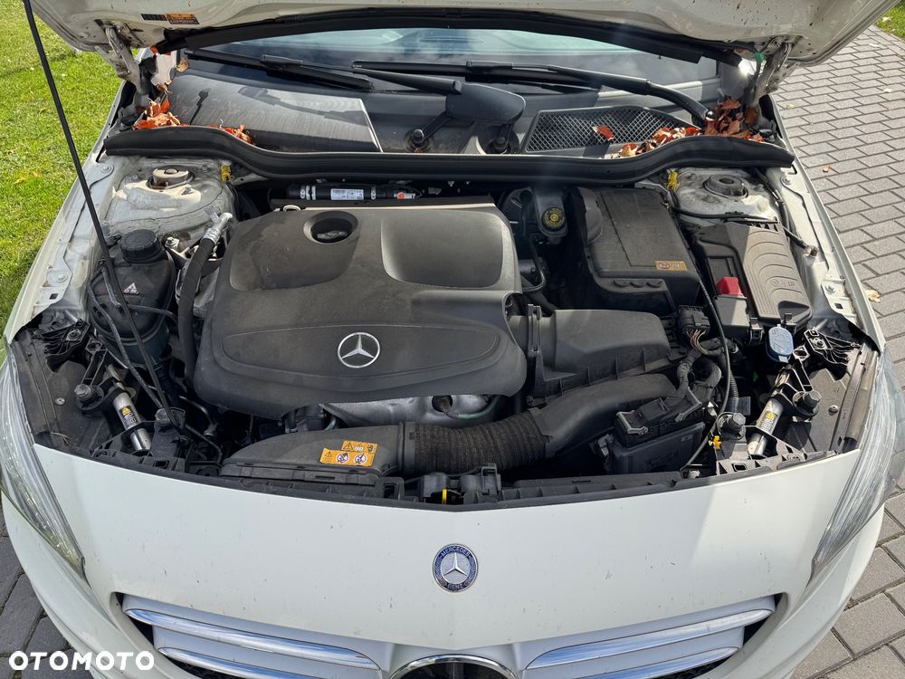 Mercedes-Benz Klasa A 180 (BlueEFFICIENCY) 7G-DCT AMG Sport - 16