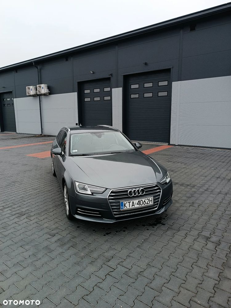 Audi A4 Avant - 1