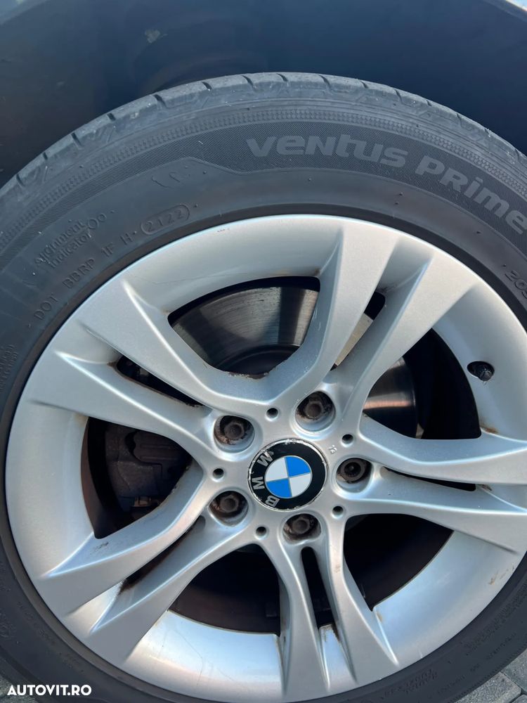 BMW Seria 3 318i Touring - 24