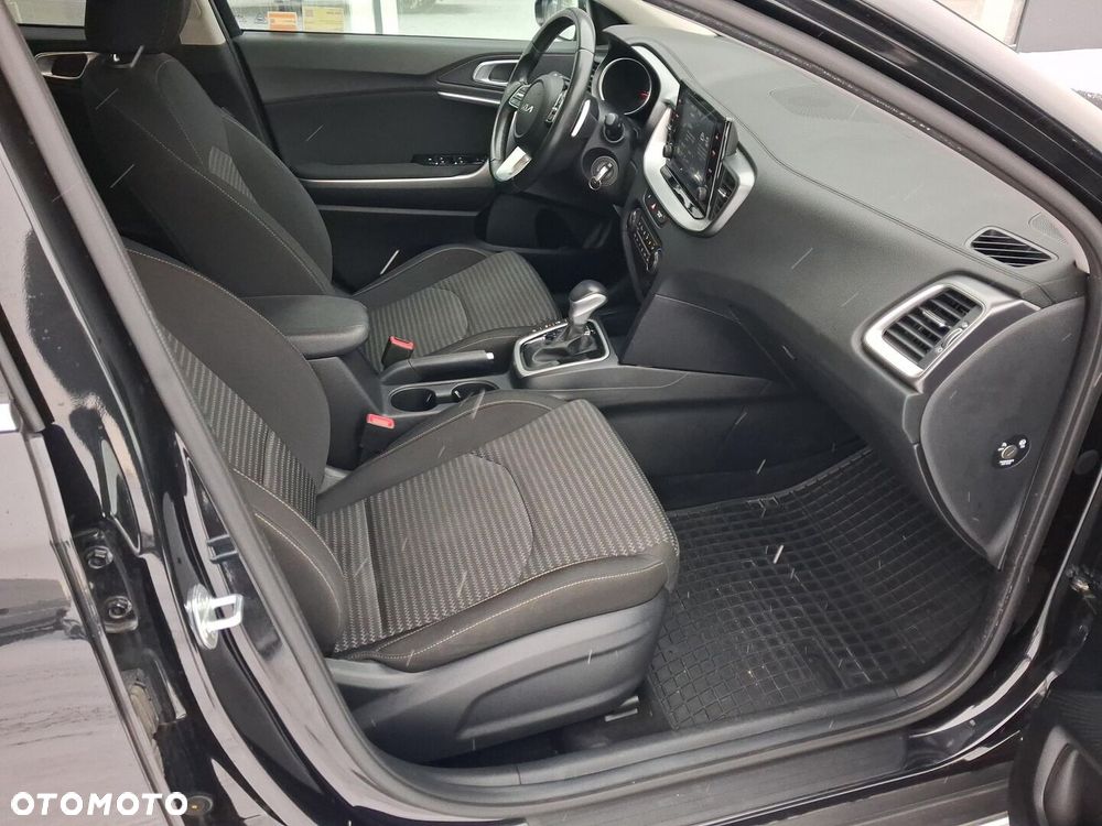 Kia XCeed 1.5 T-GDI M DCT - 12