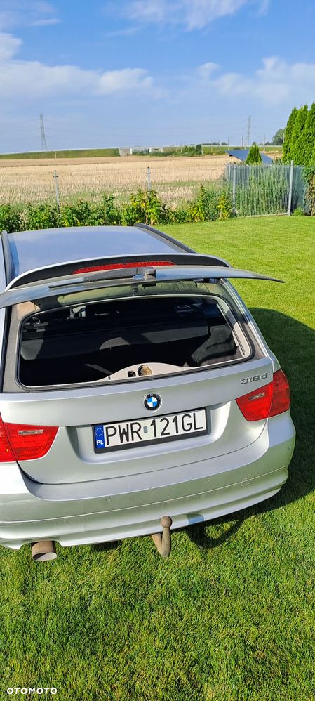 BMW Seria 3 318d DPF - 6