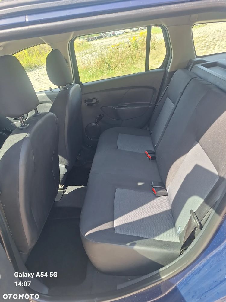 Dacia Logan 1.2 16V 75 Ambiance - 13