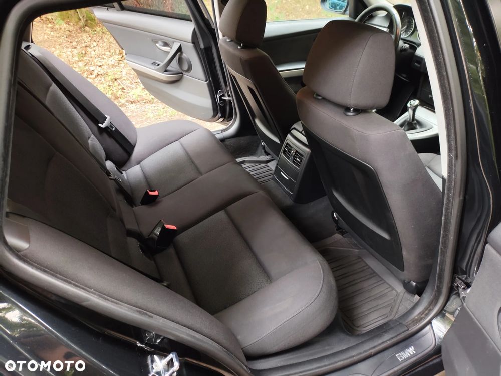 BMW Seria 3 - 13