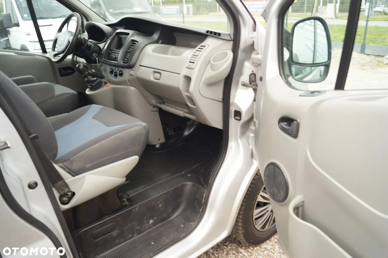 Renault Trafic - 20