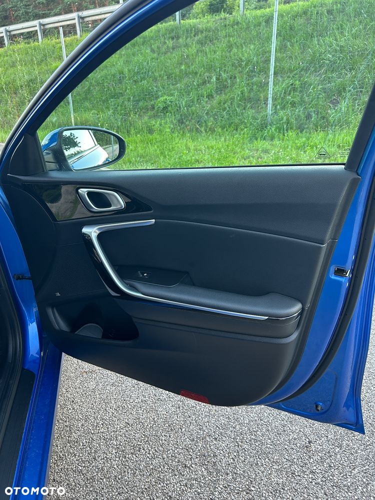 Kia Ceed 1.5 T-GDI Business Line Plus - 18