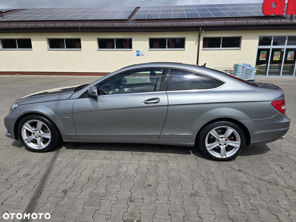 Mercedes-Benz Klasa C 250 CGI BlueEff - 7