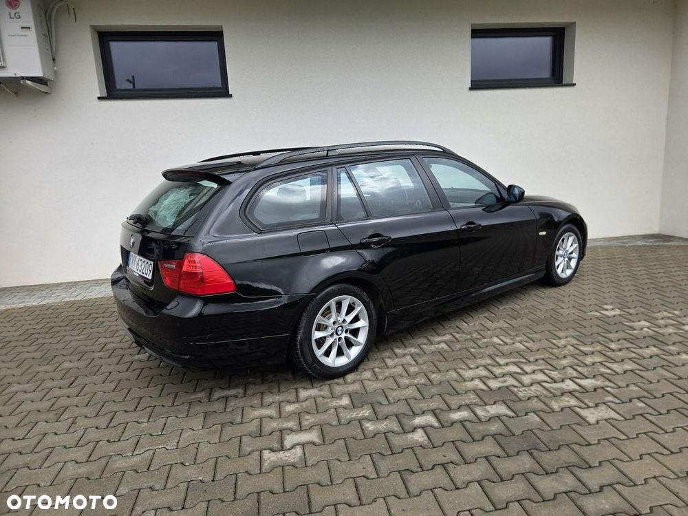 BMW Seria 3 - 16