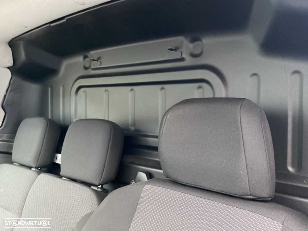 Peugeot Partner Outro - 16